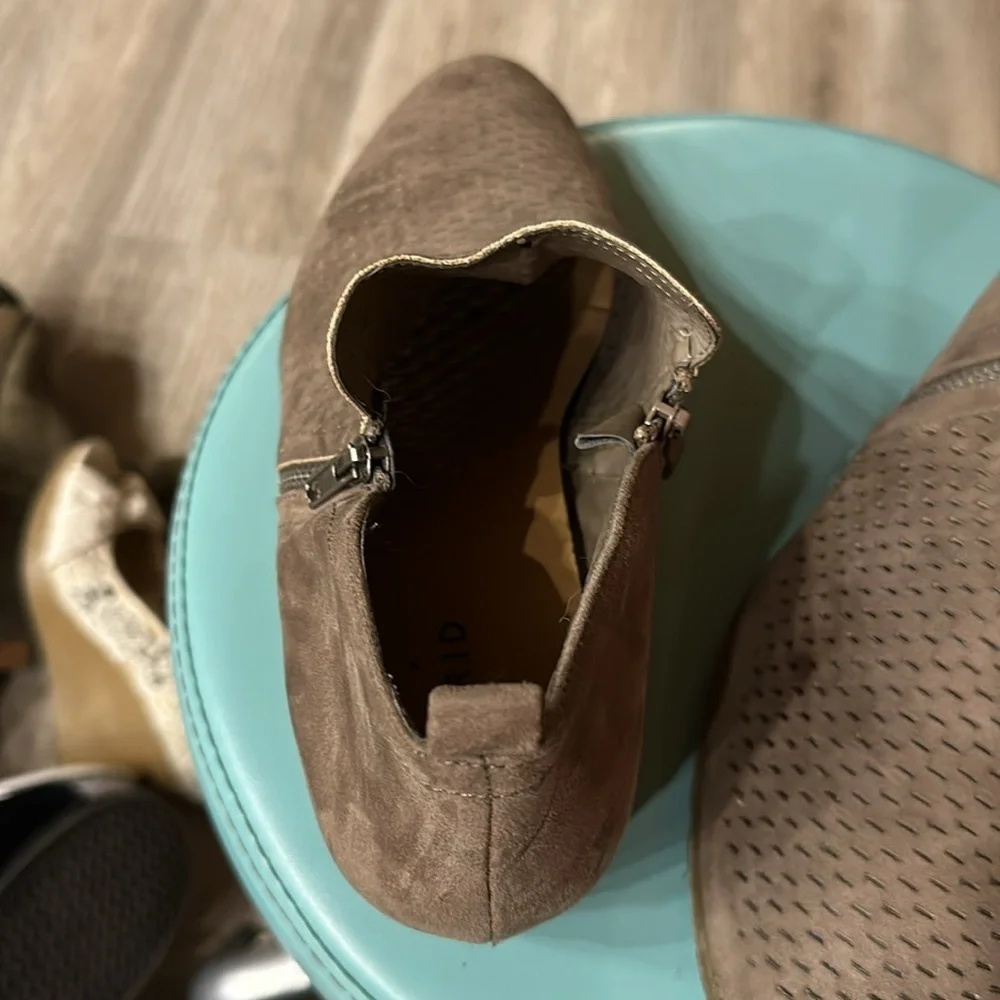 Torrid women ankle boots. Taupe, perforated, Size 11 - Picture 12 of 13